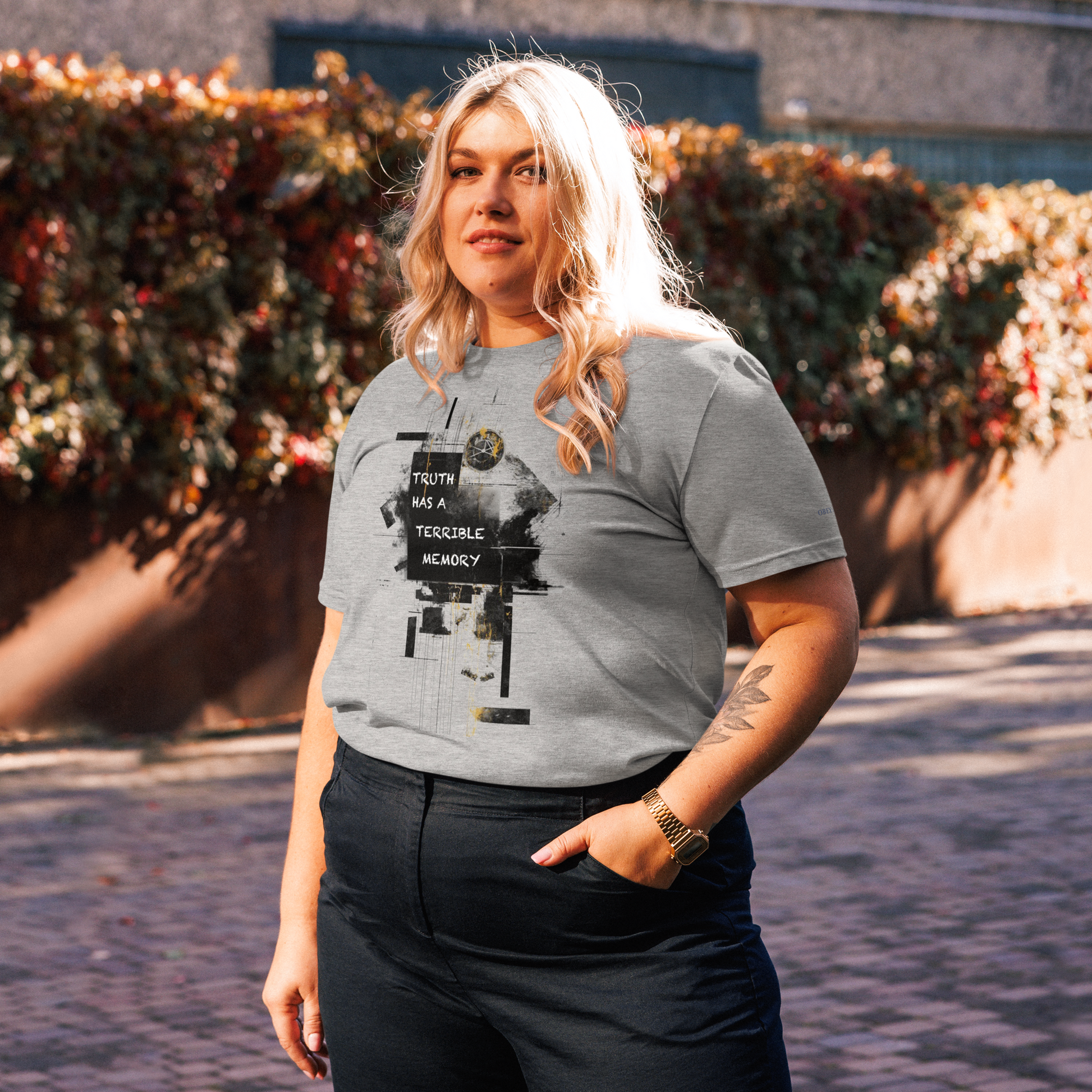 Truth Has a Terrible Memory Organic Cotton T-Shirt